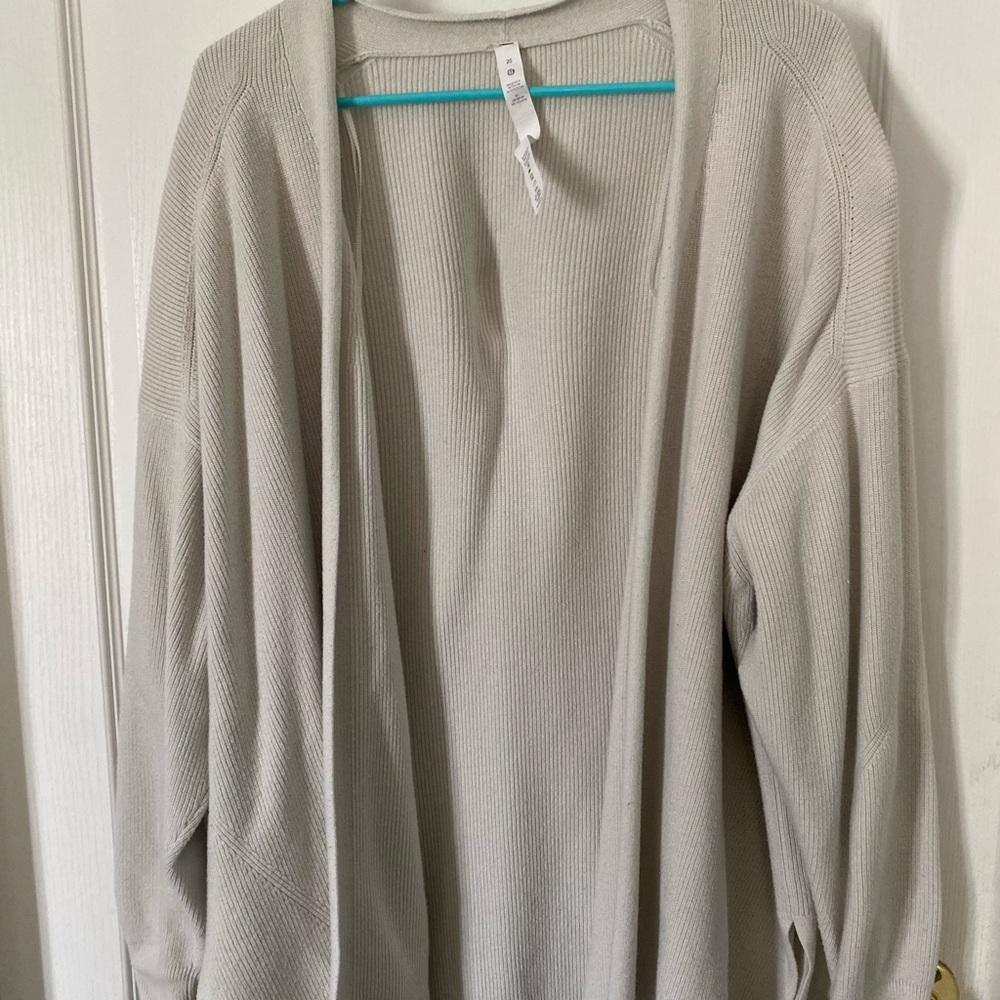 Lululemon cardigan size 20